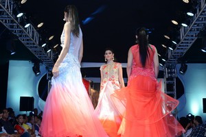 Celebs Ramp Walk at Wedding Wows Fashion Show